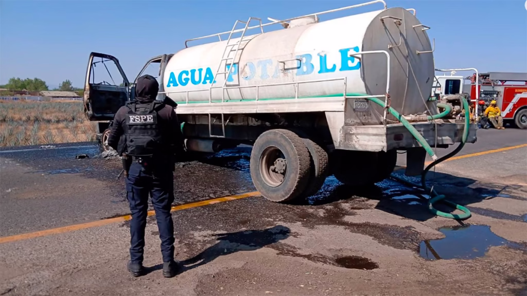 “Situación contenida y bajo control”, titular de SSP sobre narcobloqueos