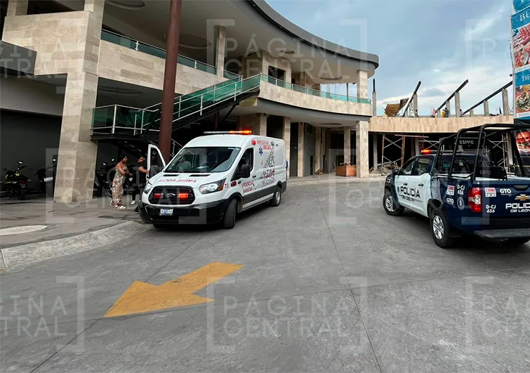 Viga de 300 kilos golpea en la cara a obrero