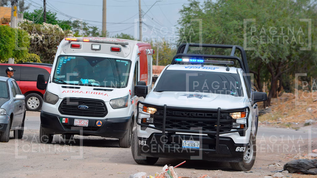 Vecinos hallan cuerpo maniatado y en llamas en un terreno baldío en la Diez de Mayo