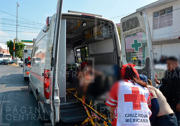 Killian: Mujer se esconde en la alcantarilla y luego la rescatan