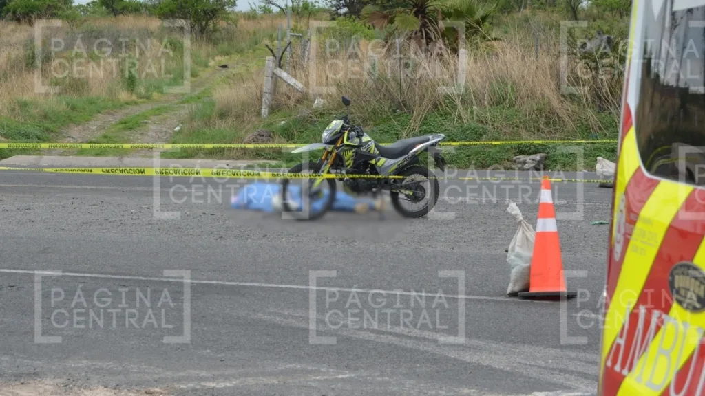 Accidente León-Lagos: Muere motociclista en choque con tolva