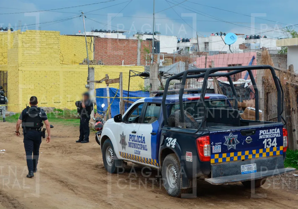 Sinarquistas: Le dejan ataúd con su hijo muerto en su casa