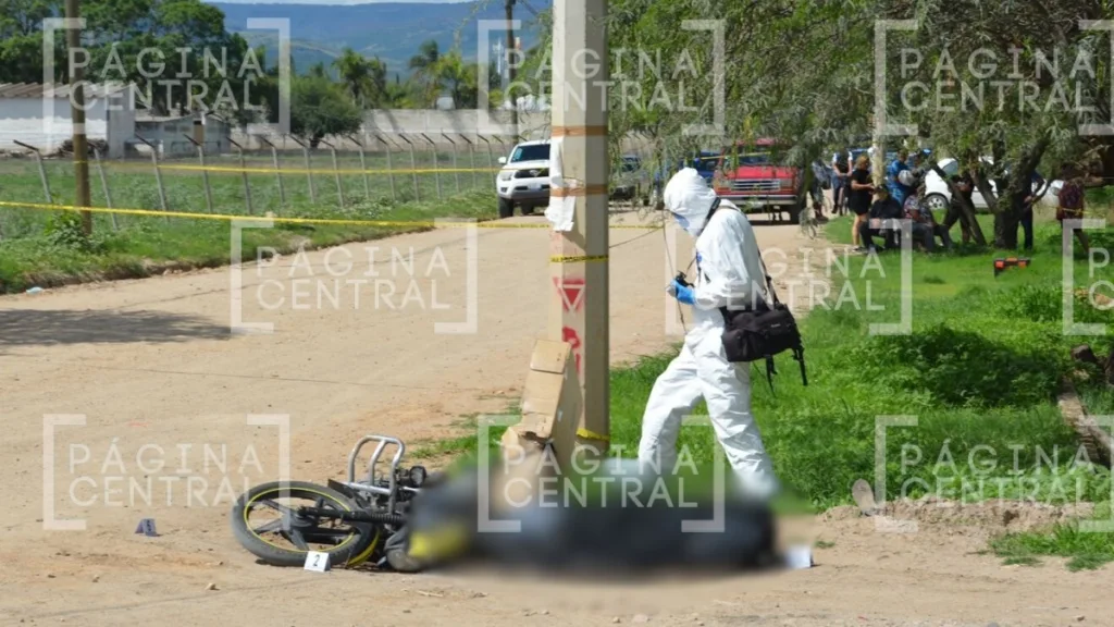 Atropellado San José Clavel: Camión de paquetería mata a motociclista
