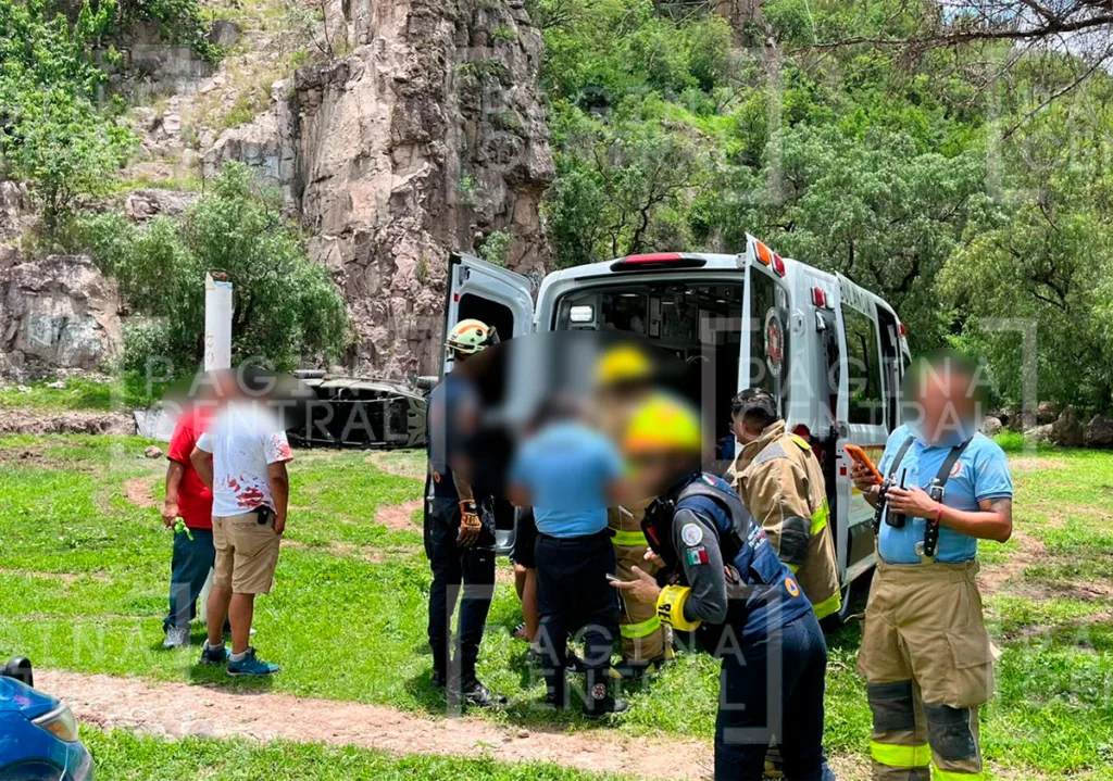 Los Castillos: Hacía ‘trompos’ en el lodo con un RZR, perdió el control y terminó volcando