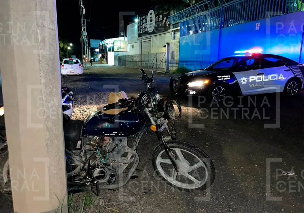 Ciudad Industrial: Cruzó corriendo el bulevar y lo atropella moto
