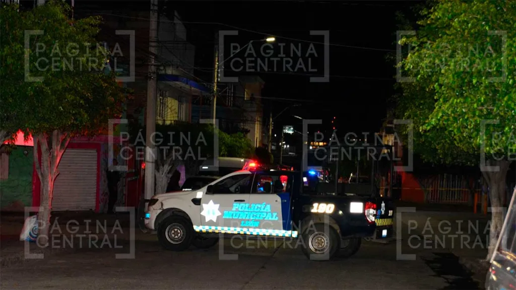 San Juan Bosco: Disparan contra una familia cuando platicaba en la calle, matan a dos