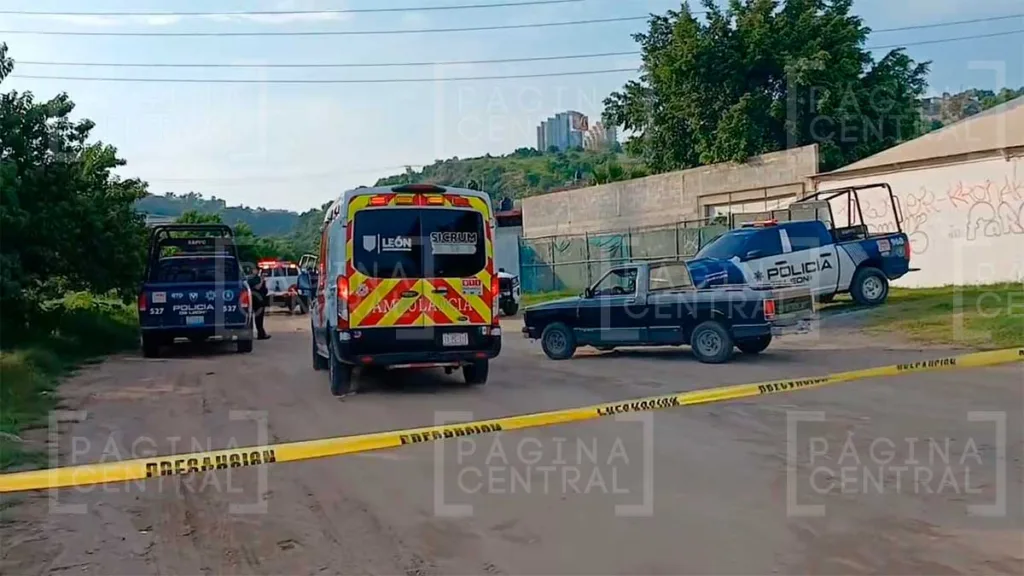 San José de Piletas: Detenido cae de patrulla en movimiento