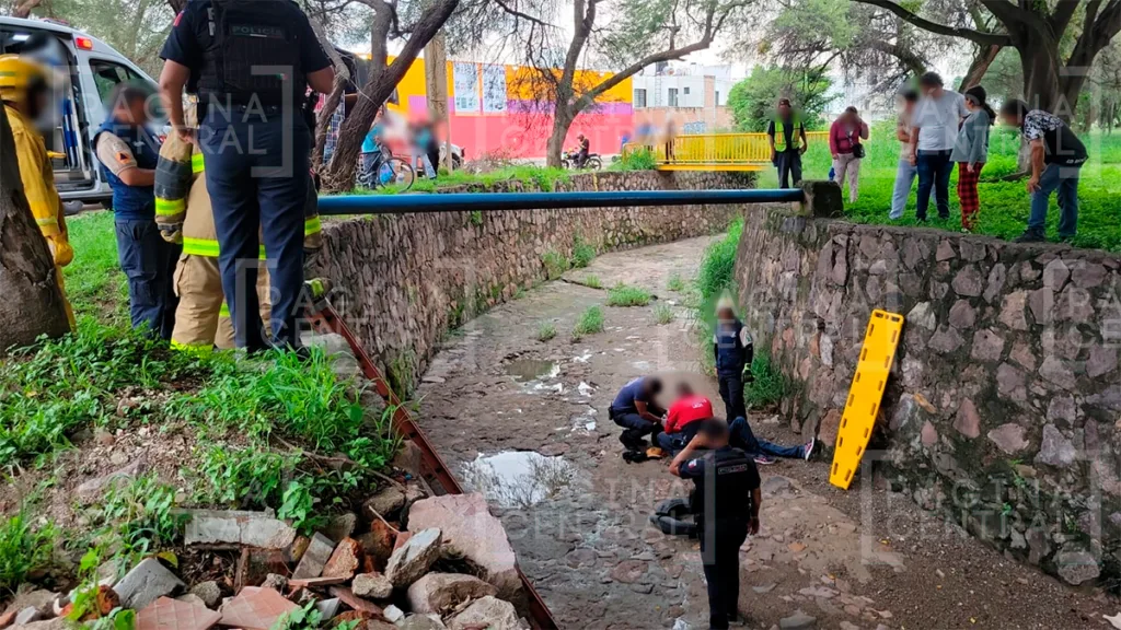 Arroyo del Muerto: Hombre en presunto estado de ebriedad cae y se golpea la cabeza