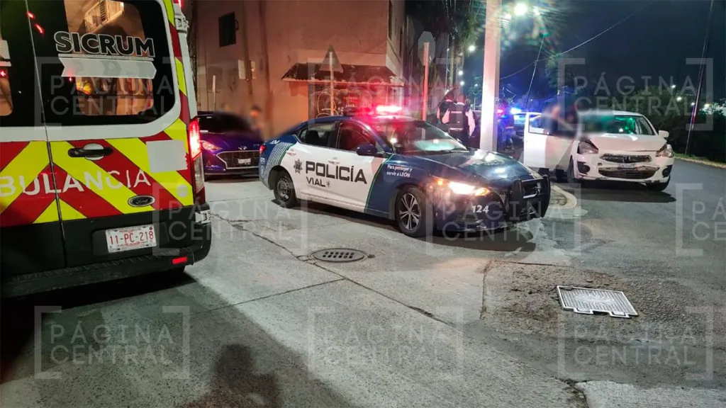 Colonia Michoacán: Ebrio choca contra taxi de aplicación