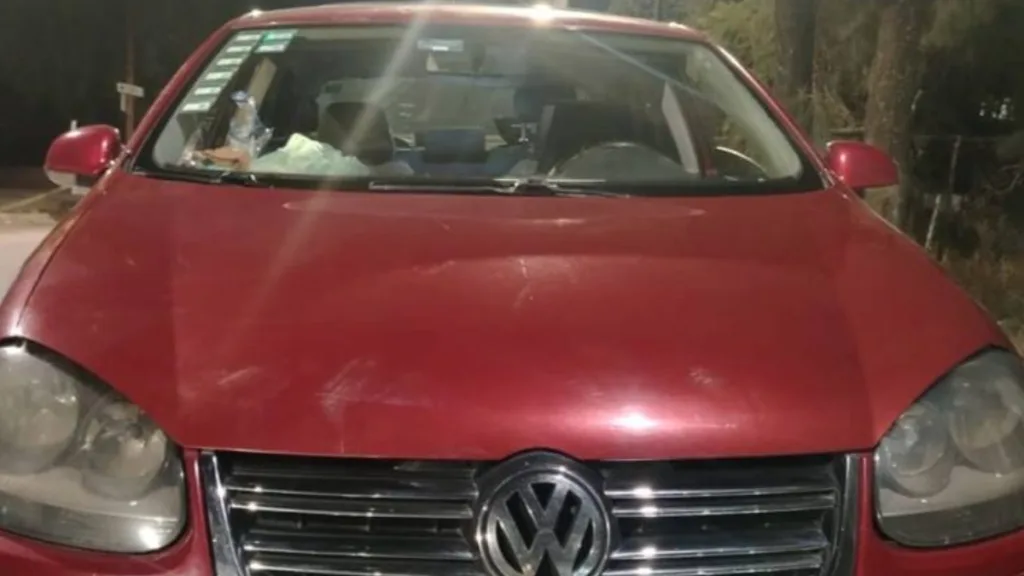 Ciudad Industrial: Detienen a dos hombres con un arma y más de 200 dosis